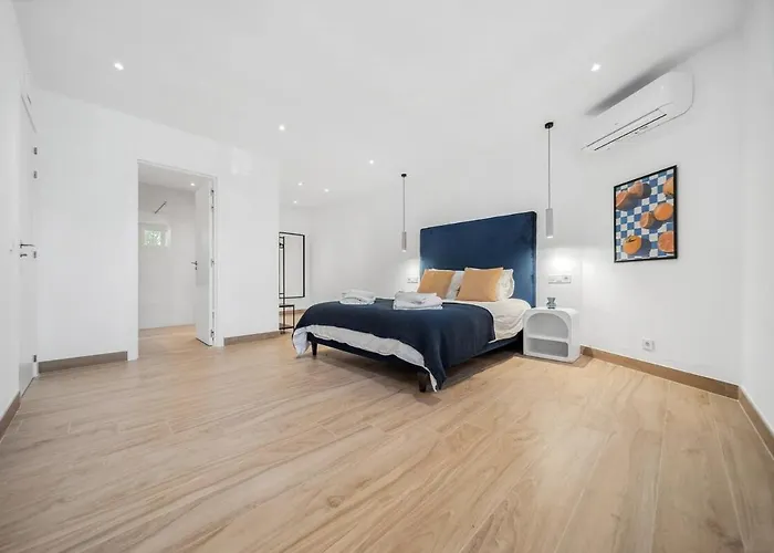 公寓 Charming & Modern 4br 马尔韦利亚